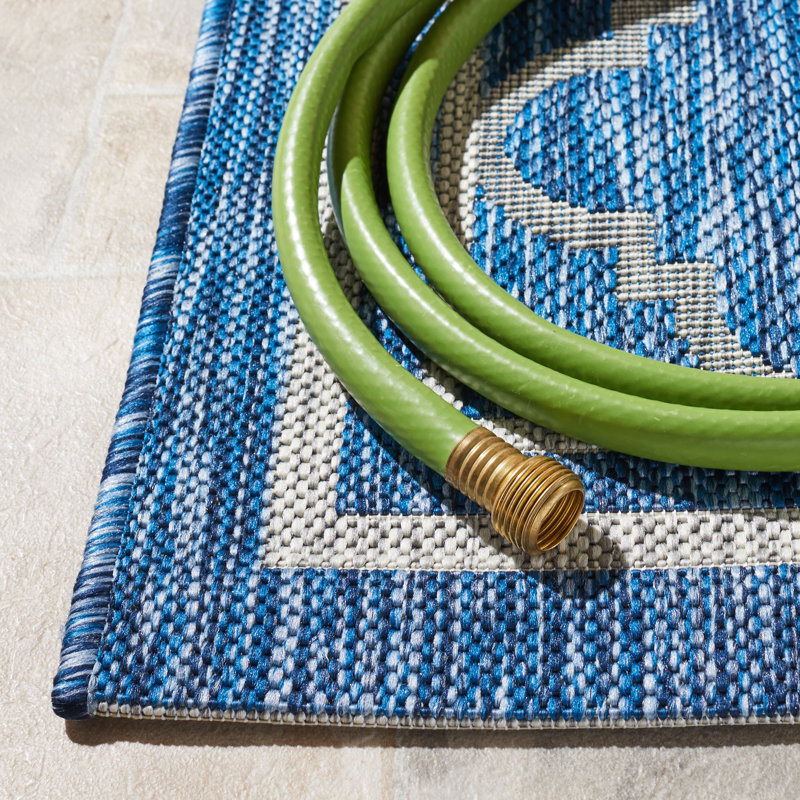 Alminas Performance Geometric Indoor/Outdoor Area Rug, Round 6'7"