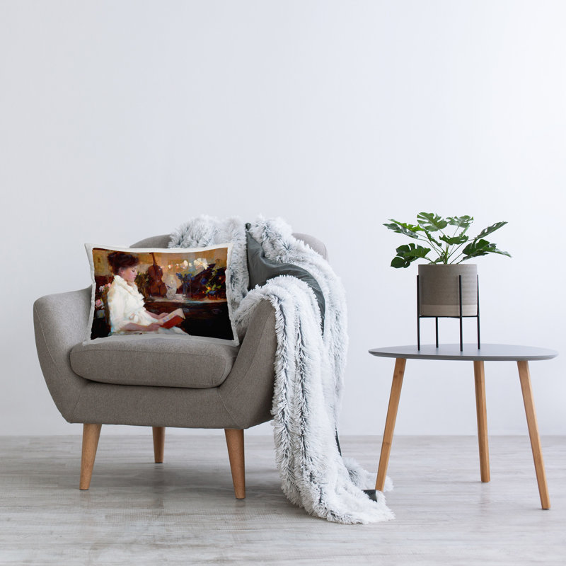 Coussin décoratif classique, lecture de fille, par Katie Swatland