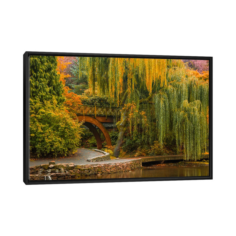 « willows over the pond », reproduction de photo sur toile, H 18 po x l 26 po x P 1,5 po, Toile encadrée noire