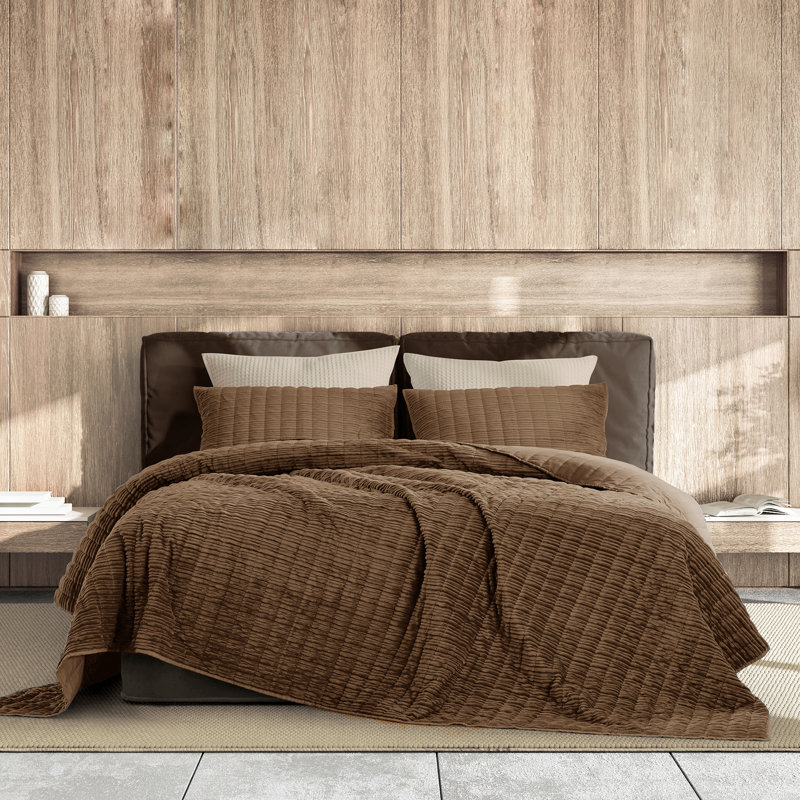 Wonderful Velvet 3-piece reversible quilt set, Queen Quilt + 2 Standard Shams, Light Cocoa Brown