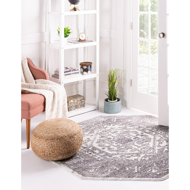 Oriental Indoor Rug, Octagon 5'3"