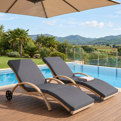 Outdoor Lounge Chair Set of 2, PE Rattan Outdoor Chaise Lounge with Wheels for Garden & Poolside
