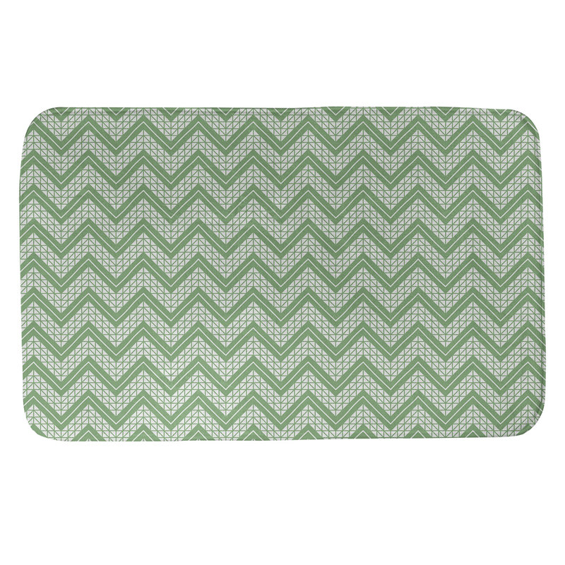 Tapis pour salle de bain à motif à chevrons à la main Stephenie, l 17 po x L 24 po, Vert