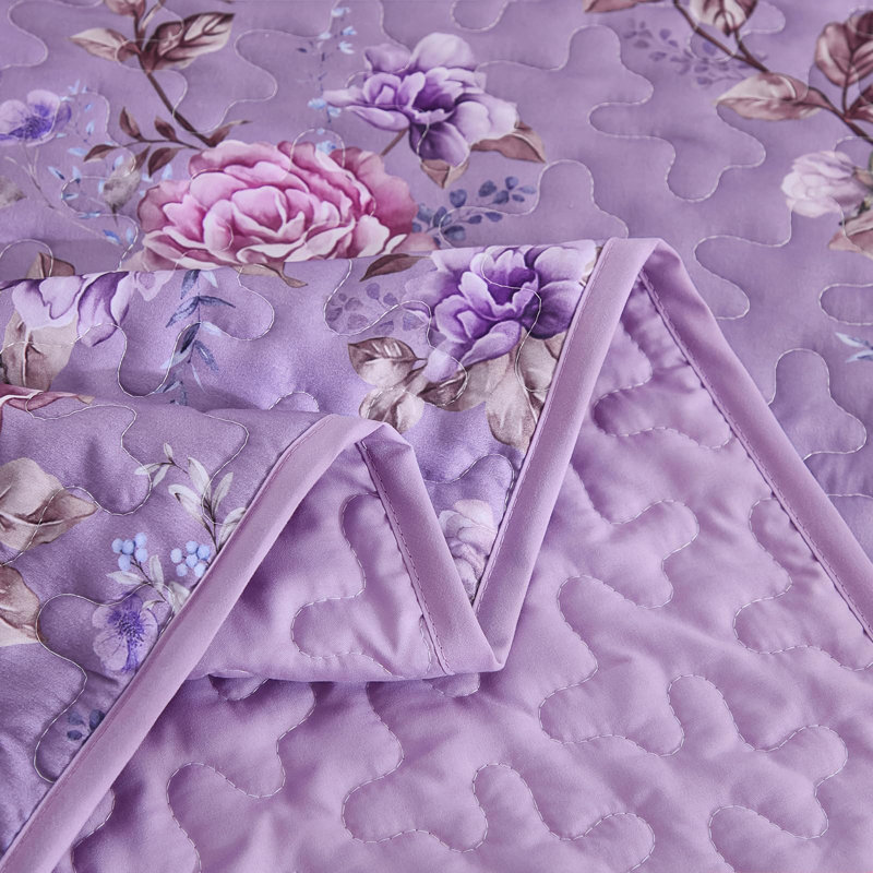 3-Piece Antique Rose Floral Quilt Set Lightweight Soft Microfiber Coverlet with Pillowcases for All Seasons, Purple