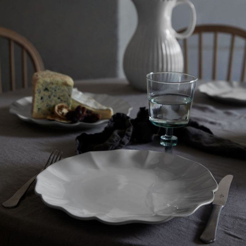 Rosa Stoneware Dinner Plate
