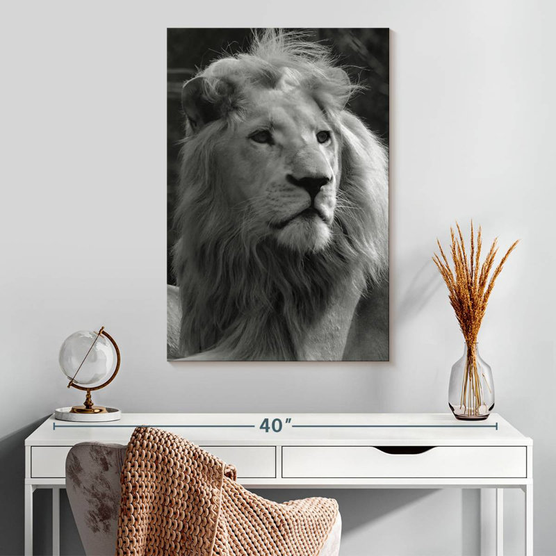 Brampt Monochromatic Lion, 30" H x 20" W