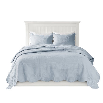 Reversible Scalloped Quilt King/ King - Soft Microfiber, Cozy And Elegant Edging, Breathable Materials