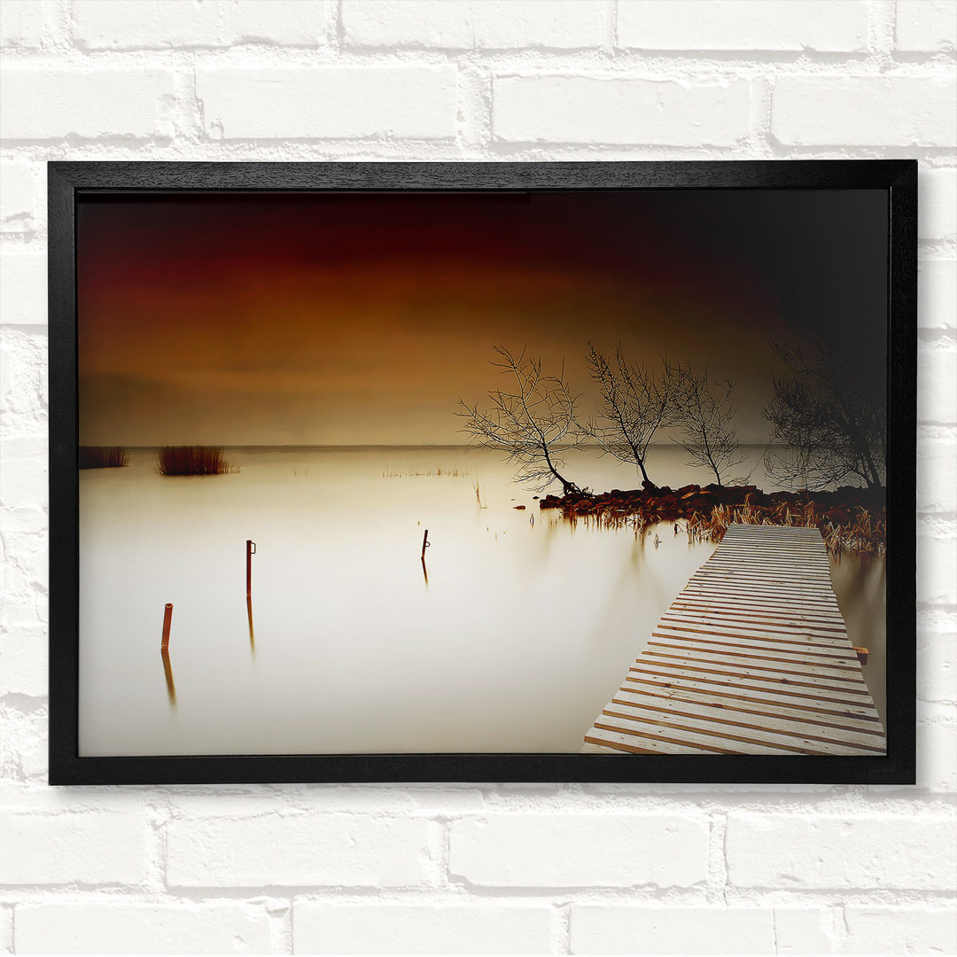 Mystical Boardwalk Braun - Geschlossener Eckrahmen Kunstdrucke auf Holz