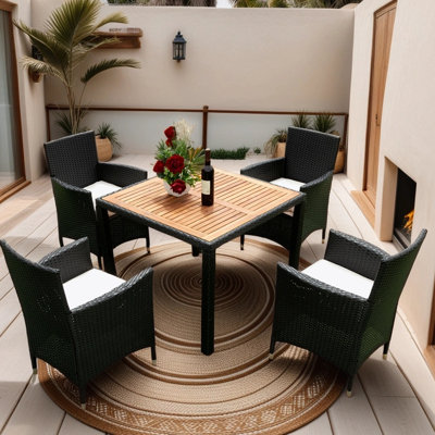 Elvire Square 4 - Person 35.4