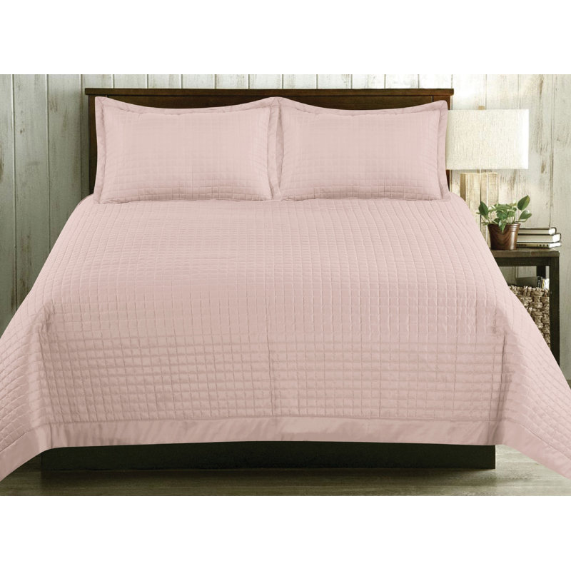 Archie-John Bedspread, Blush