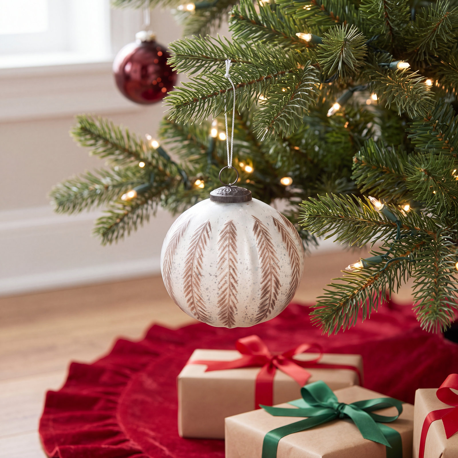 5" Bauble