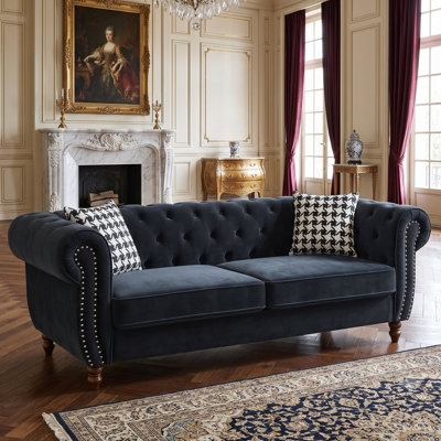 Canapé Chesterfield en velours à accoudoirs roulés avec garniture cloutée