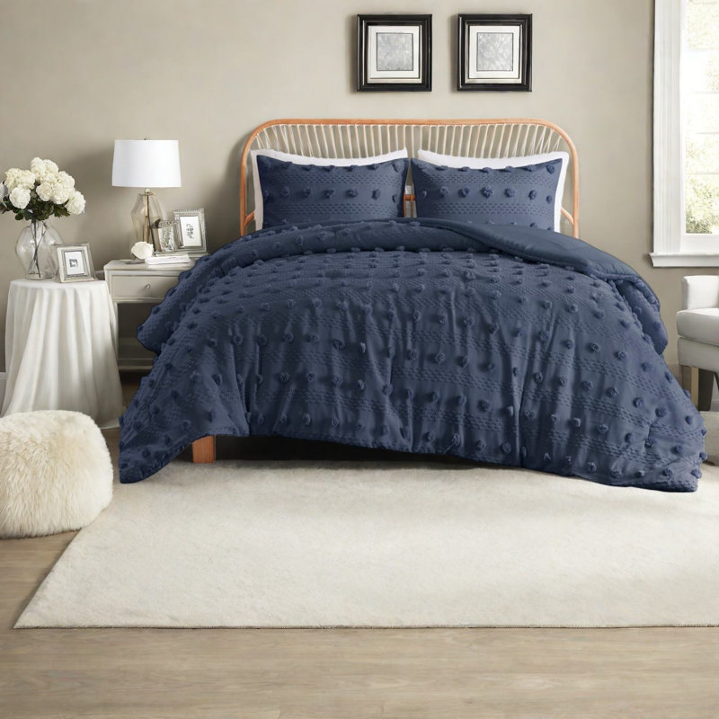 Elegant Clip Jacquard Bedding Sets, Premium Polyester, Modern Bedroom Style