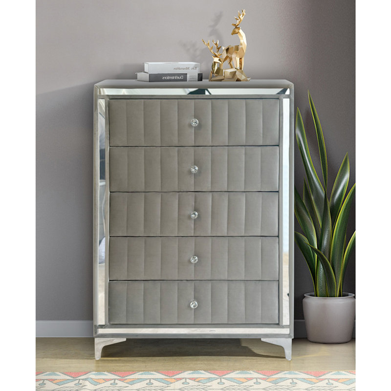 Commode 5 tiroirs Quinlin, Gris