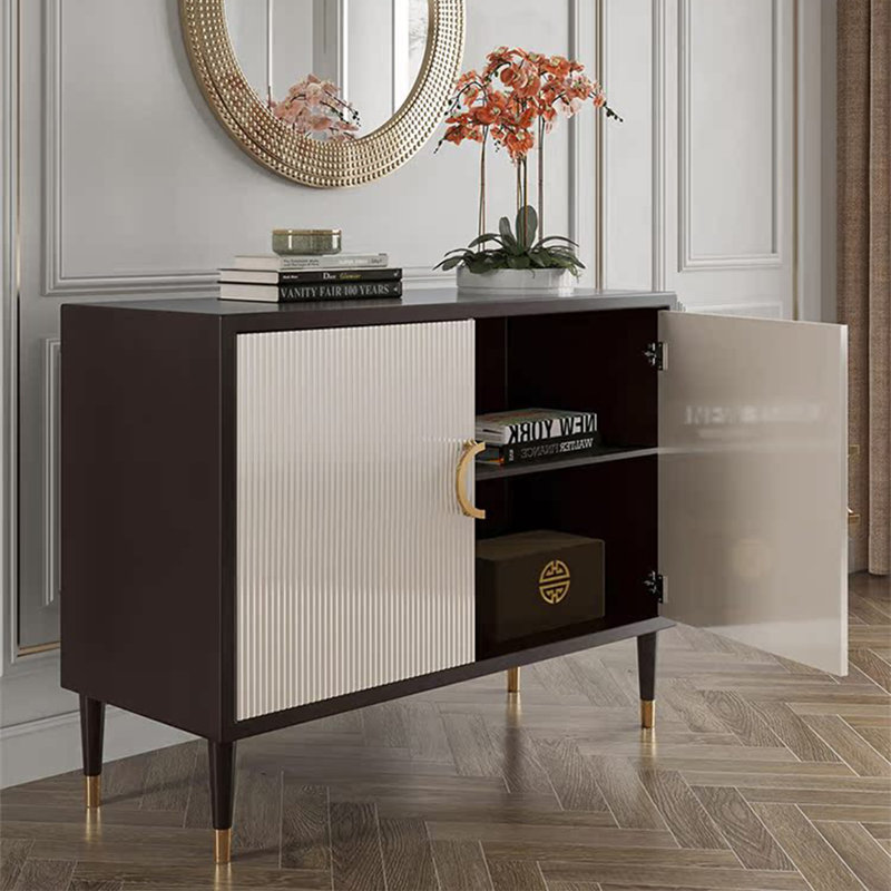 Buffet de luxe moderne et minimaliste