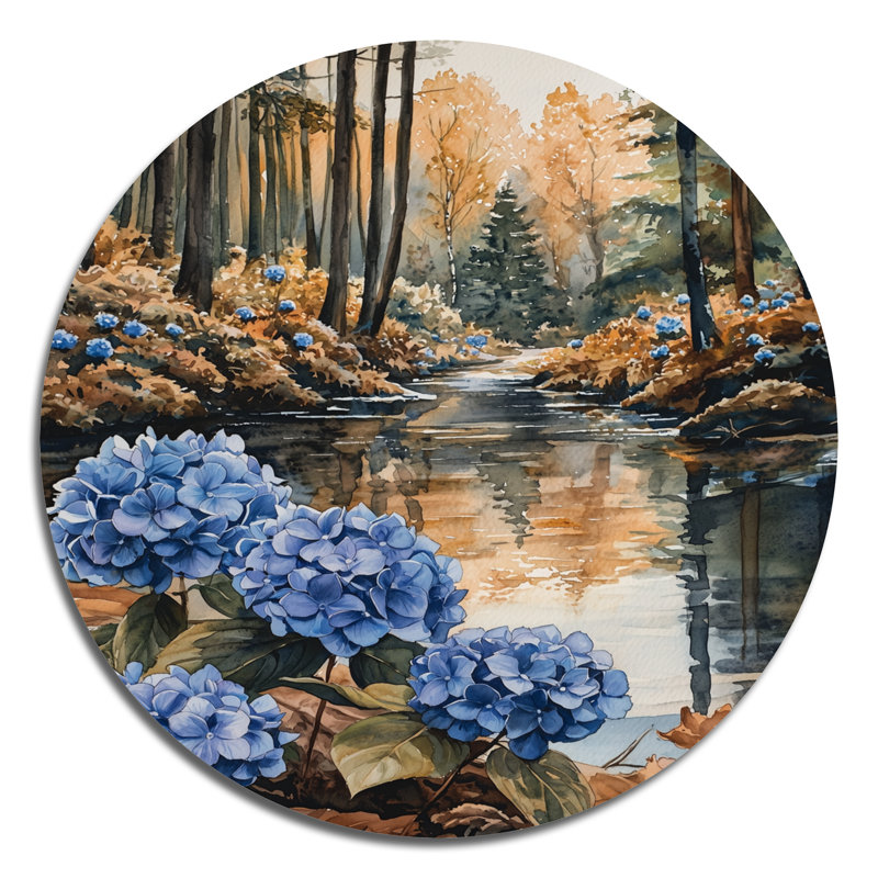 «Hydrangeas by the Forest River I», art mural rond en métal hydrangées, impression d'art en métal bleu traditionnel