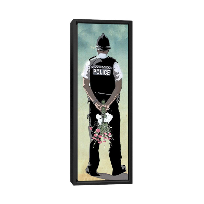 « policière force love », impression sur toile, H 36 po x l 12 po x P 1,5 po, Toile avec cadre noir