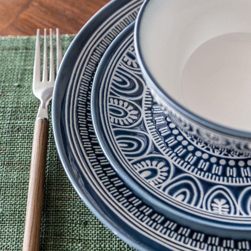 Medallion 16 Piece Stoneware Dinnerware Set - Service for 4, Teal