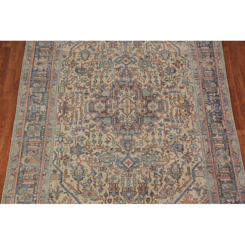 Tapis traditionnel en laine à motif géométrique 7 x 9