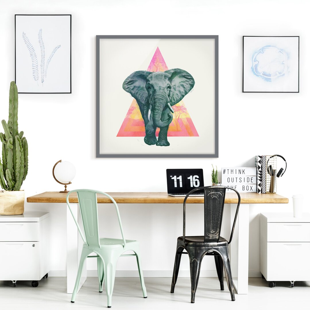 Gerahmtes Poster Illustration Elefant vor Dreieck