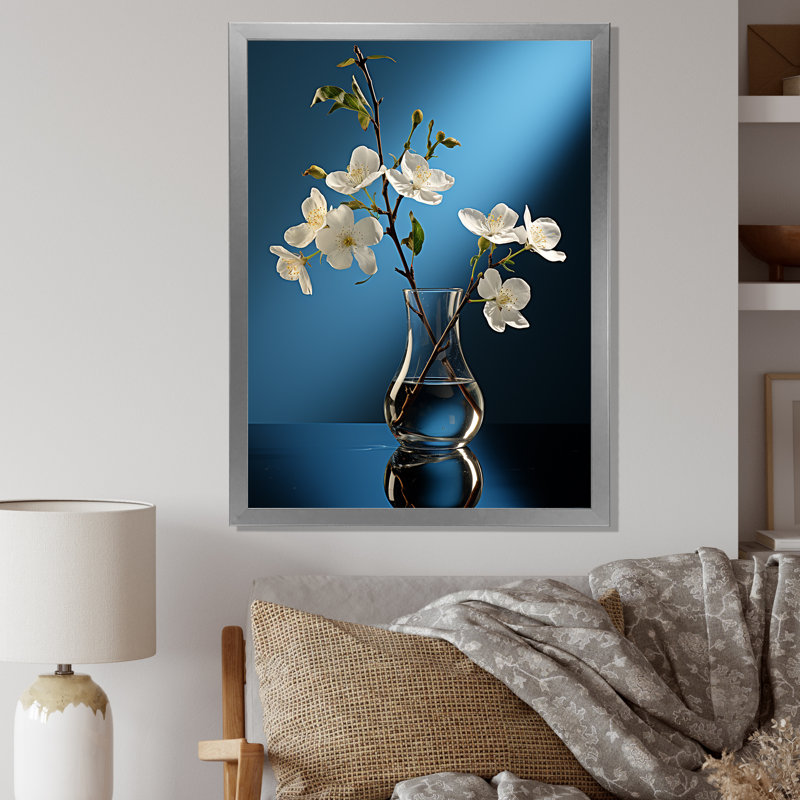 Perle pureté vase nature morte III - impression, H 32 po x l 24 po x P 1 po, Cadre simple argenté