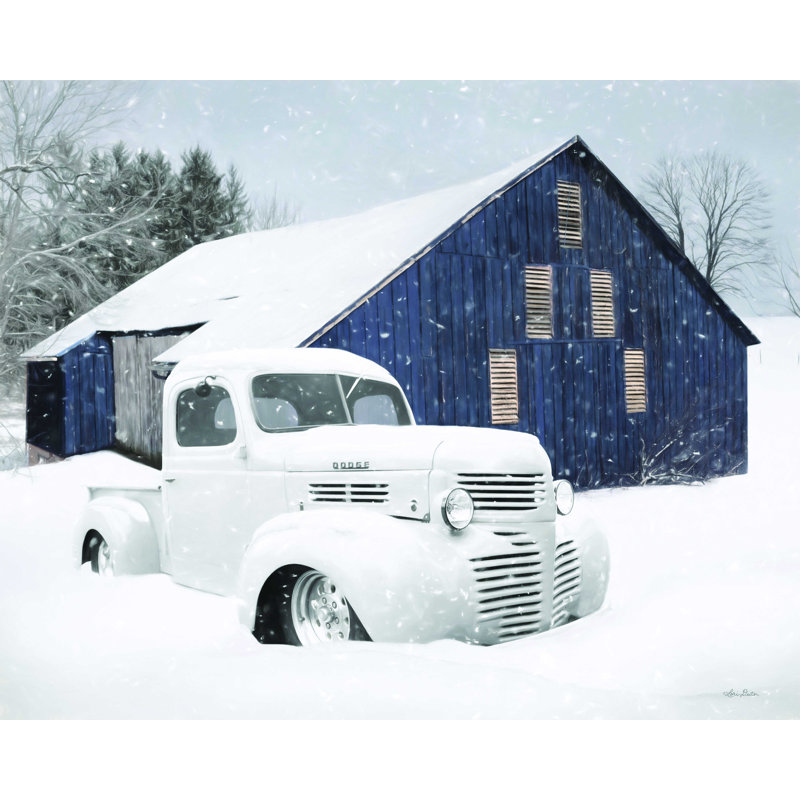 Winter Blue Barn - reproduction sur toile tendue, H 36 po x l 48 po