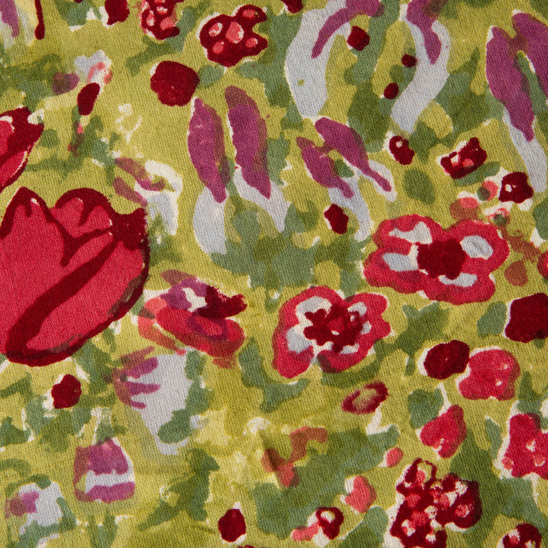 Jardine Tablecloth, 71" W x 71" L, Floral 1
