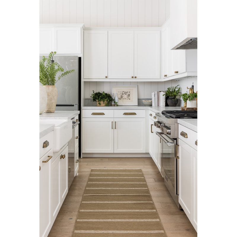 Hand Tufted Striped Area Rug in Green, Rectangle 6'3" x 9'