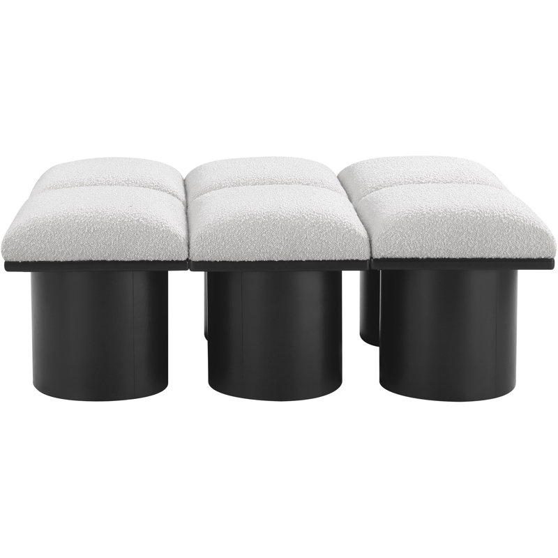 Banc rembourré Horatia, Tissu crème bouclé, H 17,5 po x l 46,5 po x P 36 po, Noir, noir, noir, noir