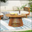 Table basse de patio ronde en bois d'acacia durable, parfaite pour les réceptions en plein air et la détente dans les cours, les pelouses et les balcons