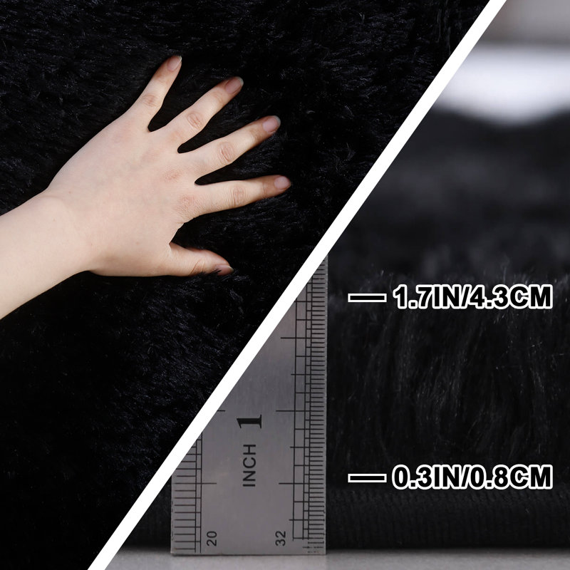 Un tapis noir doux, épais et moelleux qui convient aux salons et aux chambres à coucher., Rectangle 7 pi 11 po x 9 pi 10 po
