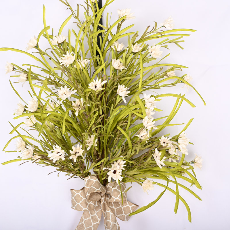Ornement en fausse marguerite