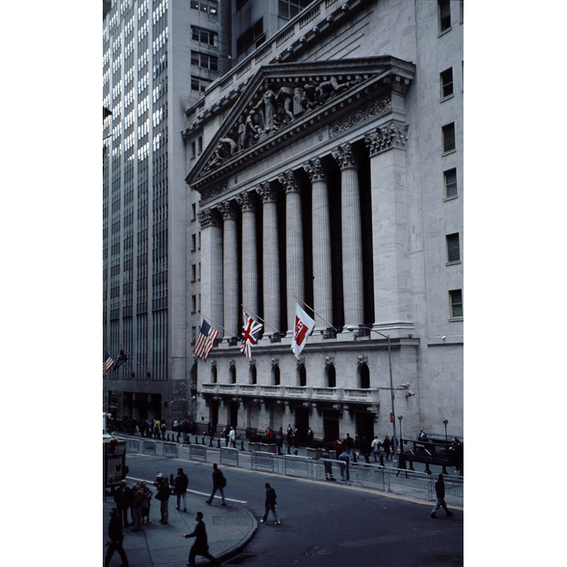NYSE New York Stock Market, H 24 po x l 15 po