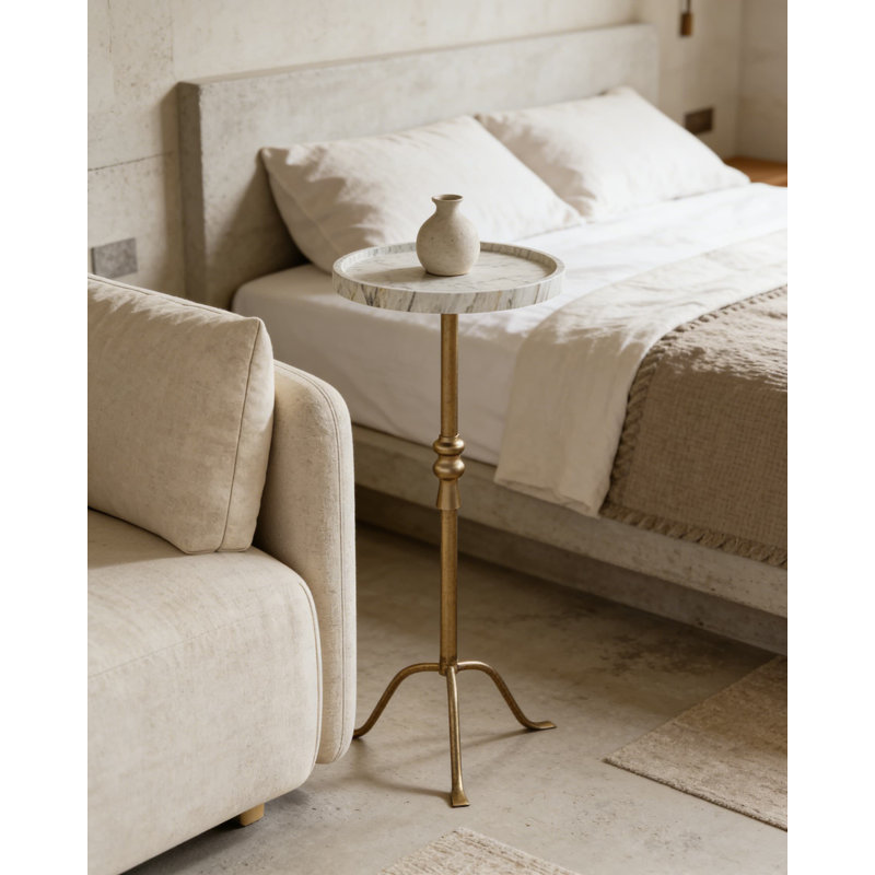 Table piédestal avec plateau Vintage Martini - table d'appoint en laiton et fer vieilli pour le salon ou la chambre à coucher