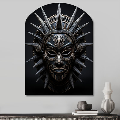 Masque africain Tribu I - art mural africain en forme d'arche de masque, impression asymétrique en métal noir