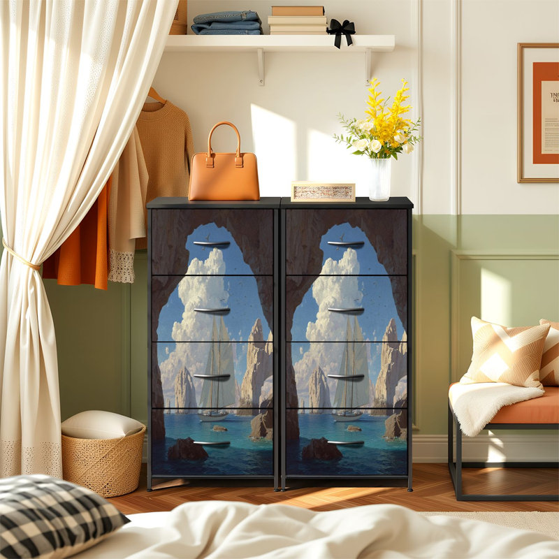 Commode pour la chambre à coucher avec 4 tiroirs de rangement qui naviguent dans un voilier passant sous une arche de la mer sous Rocky Skyy