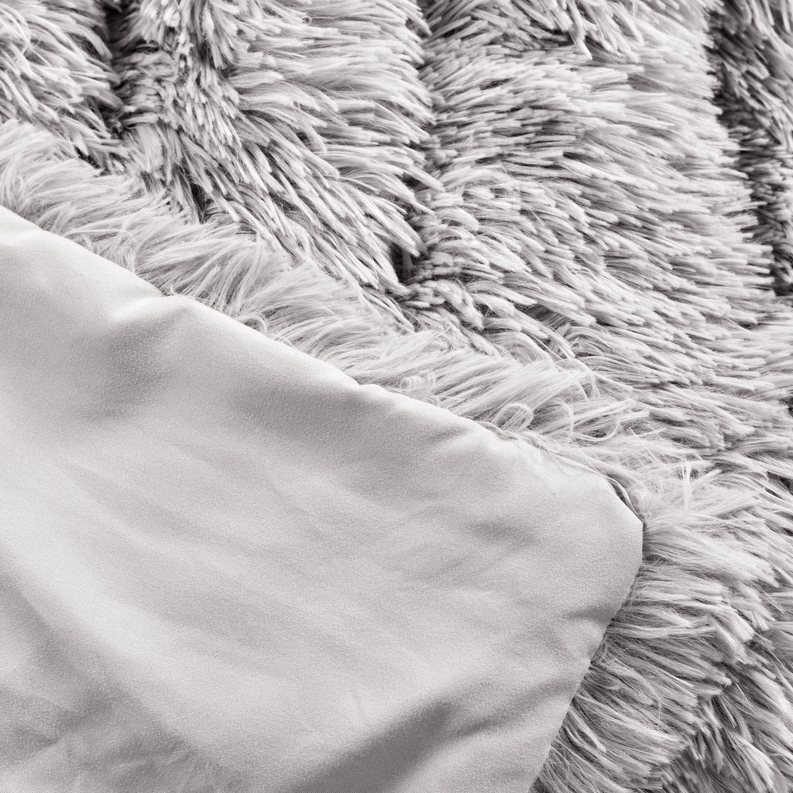 Exie Faux Fur Throw Blanket, Gray