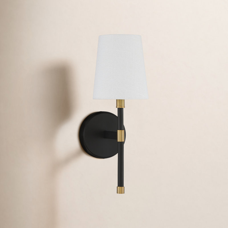 Quinley 1 - Light Wall Sconce In Matte Black With Brass Accents, Black/Brass