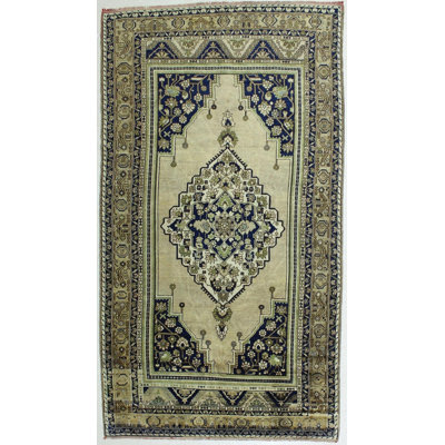 Tapis en laine beige noué à la main de conception unique de 6 pi x 10 pi 9 po Ludvina