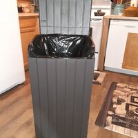 Keter Copenhagen 30-Gallon Resin Wood Style Outdoor Trash Can Waste Bin