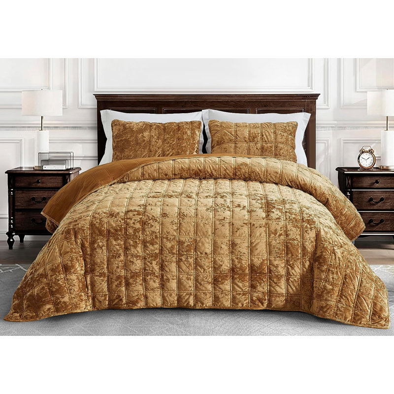 Velvet Quilt, Caramel Gold, Oversized King Quilt + 2 King Shams