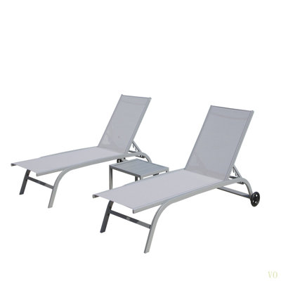 Chaise Lounge Outdoor Set Of 3, Lounge Chairs For Outside With Wheels, Outdoor Lounge Chairs With 5 Adjustable Position, Pool Lounge Chairs For Patio, Beach(2 Lounge Chairs+1 Table)
