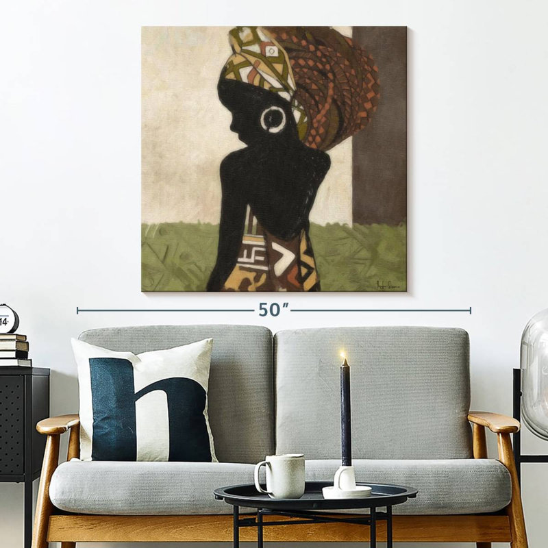 Leisha Regality II, 33" H x 33" W