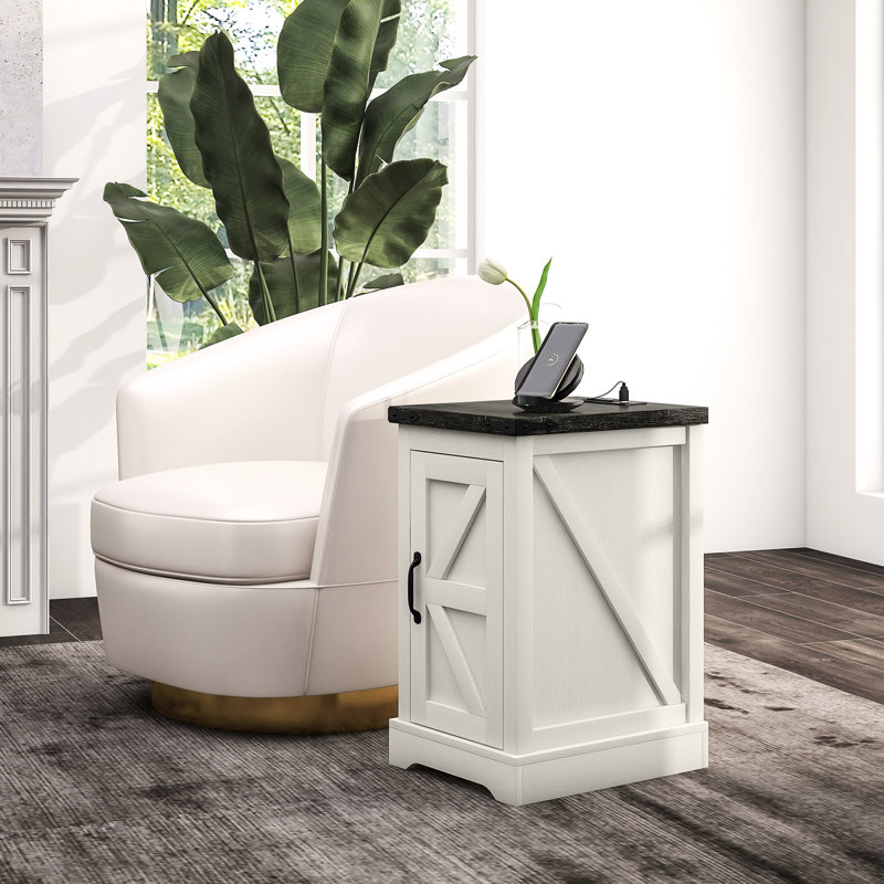 Table de bout rustique avec prises de courant et compartiment de rangement