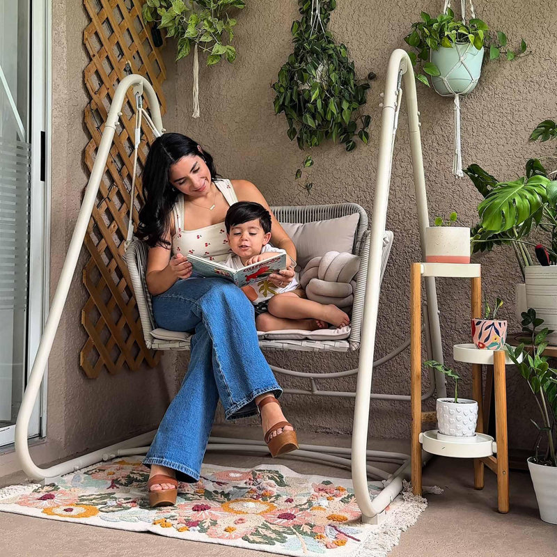 Balancelle pour patio en osier avec support PUR
