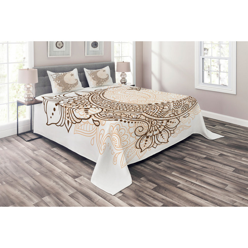Half Moon Traditional Polyester Coverlet, Queen Bedspread + 2 Shams