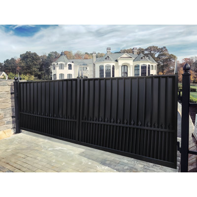 BLACK Metal Gate