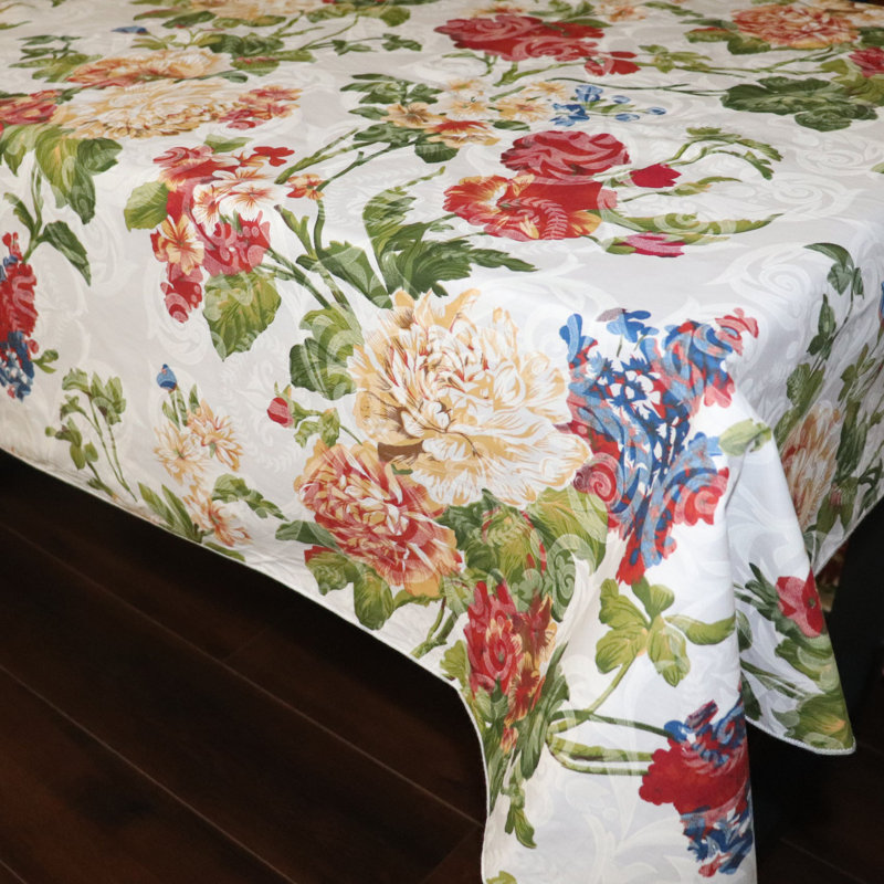 Vintage Floral Large Roses Print Tablecloths, 72" x 58"