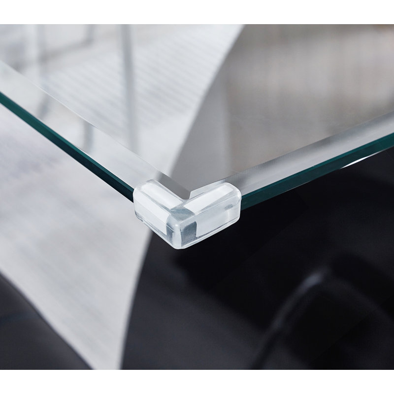 Table de salle à manger élégante avec plateau en verre luxueux