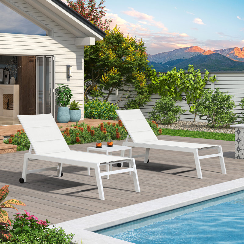 Outdoor Rust-Resistant Metal Chaise Lounge with Table, White Frame/White Cushion